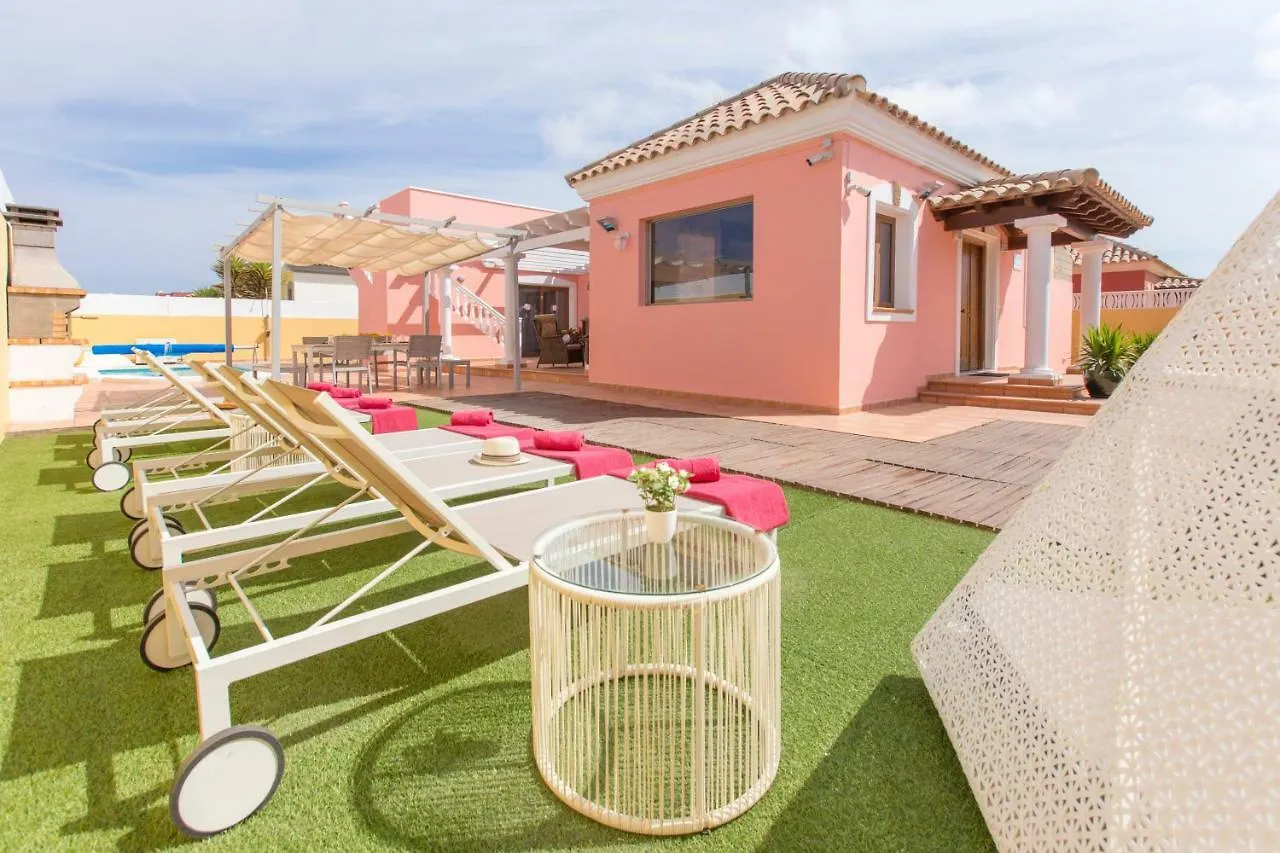 Villa Bella Lucia 3. Piscina Climatizada, Wifi, Bbq. Corralejo 0*,  Spain
